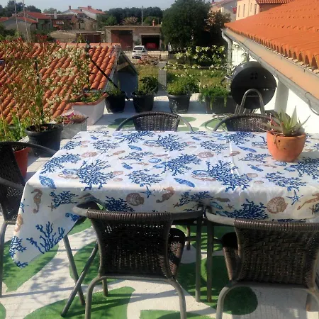 Apartman Enna Διαμέρισμα *